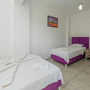 Üç Kişilik Oda